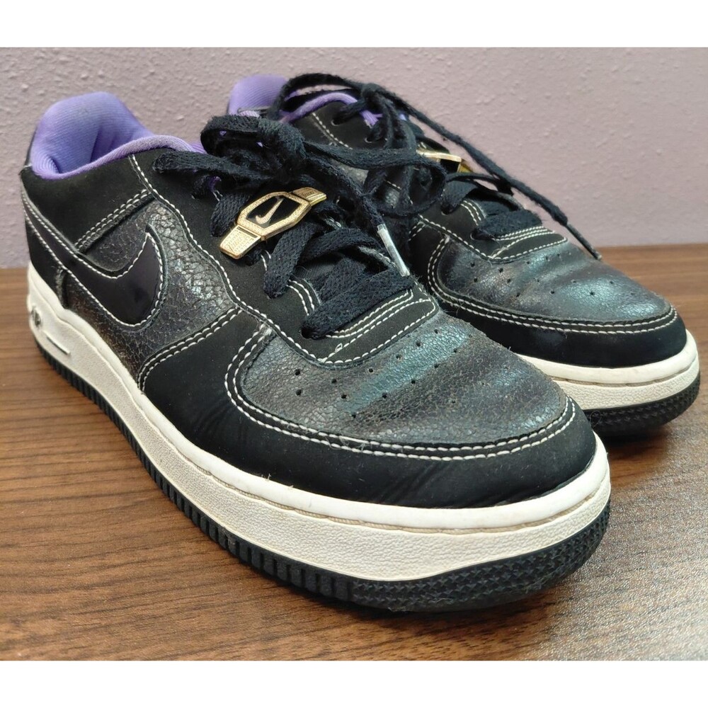 Nike Airforce 1 Black And Purple Kids Size 5Y Lace Up
